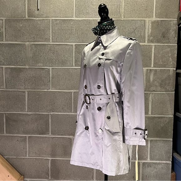 Kenar lightweight trench coat. - Picture 4 of 15